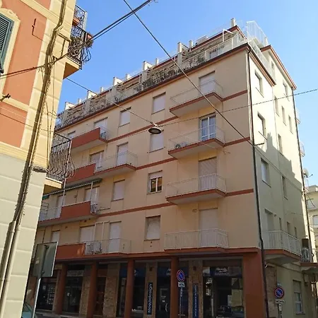 Apartment Da Vinci 19 *